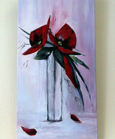 Bouquet de fleurs rouge dans un vase